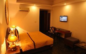 Magsons Resort Mathura 3*