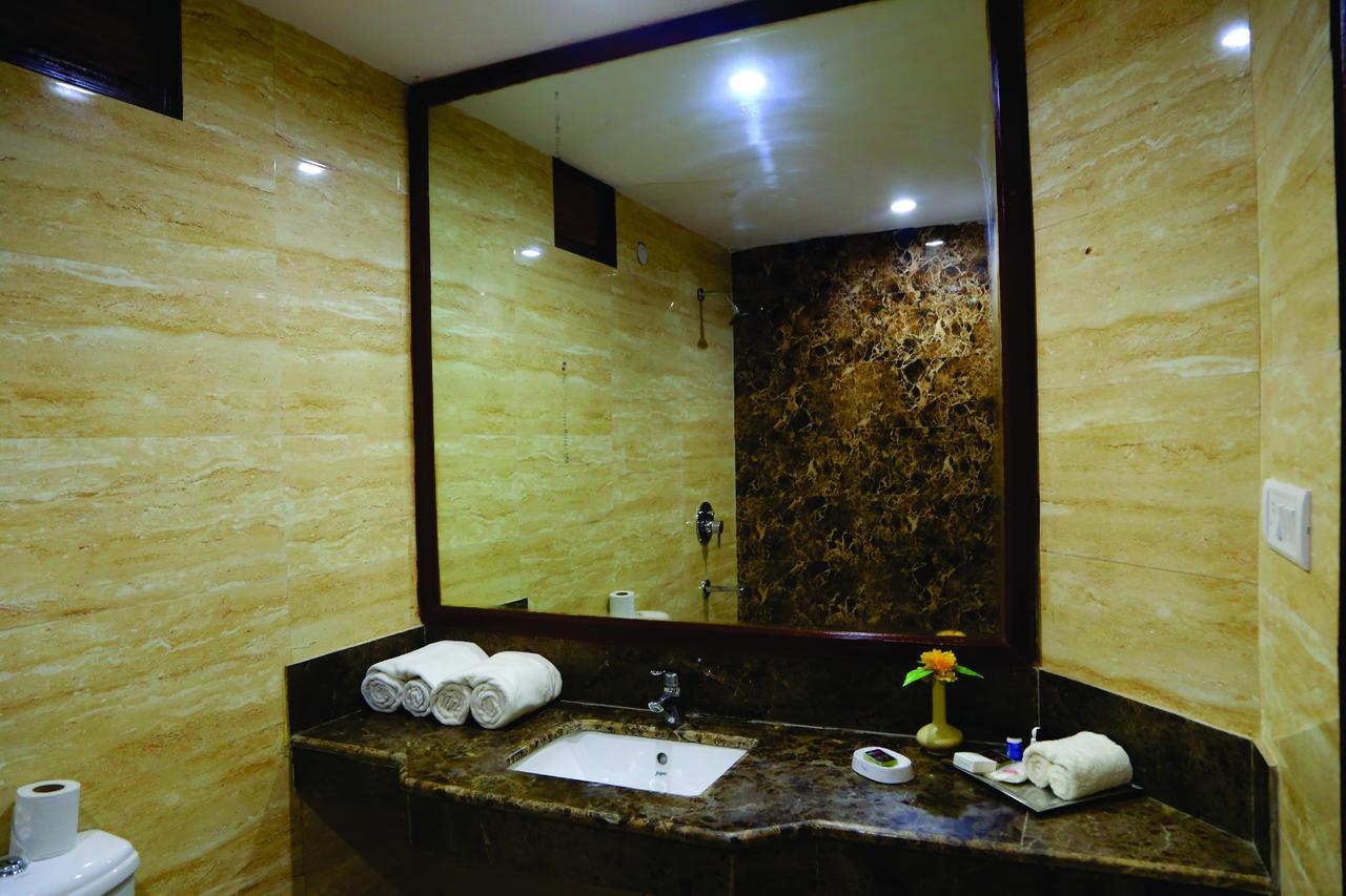 Magsons Resorts Vrindavan Kosi Exterior photo